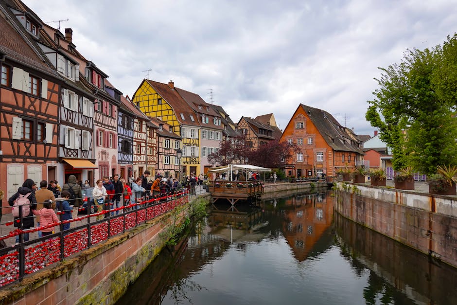 Colmar canal colorful houses