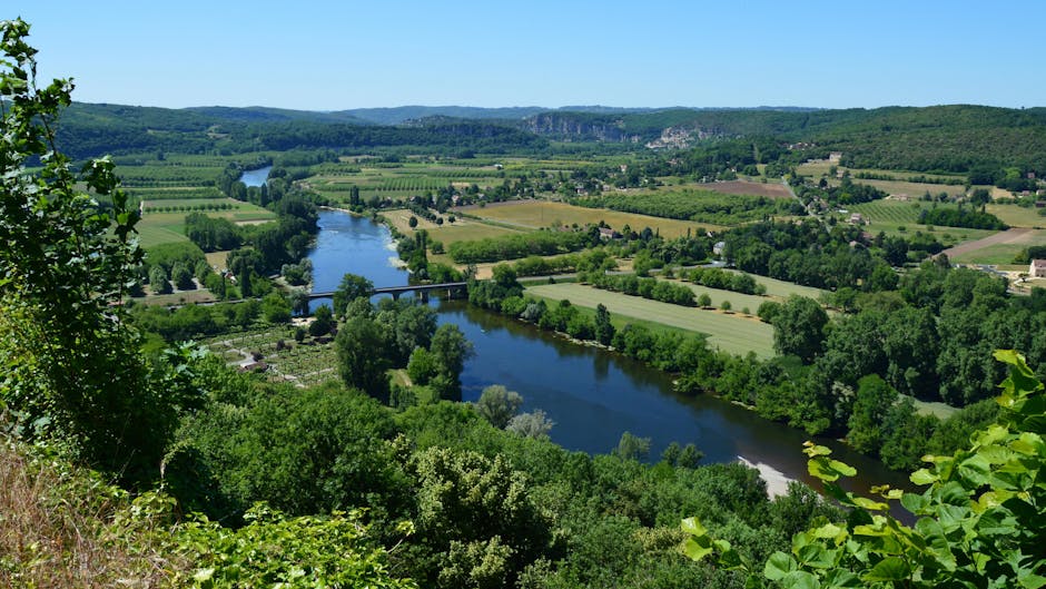 dordogne river valley