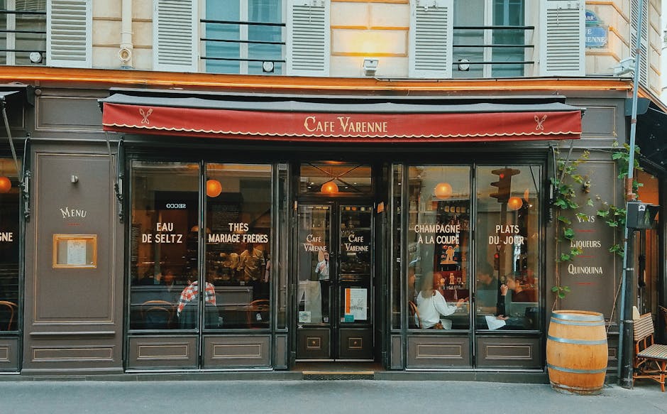 french woman cafe